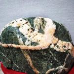 泰山石放在辦公室好嗎？泰山石擺在客廳可以吧