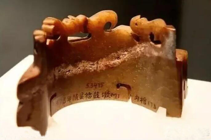 如何鑒定古玉沁色？一定要牢記在心